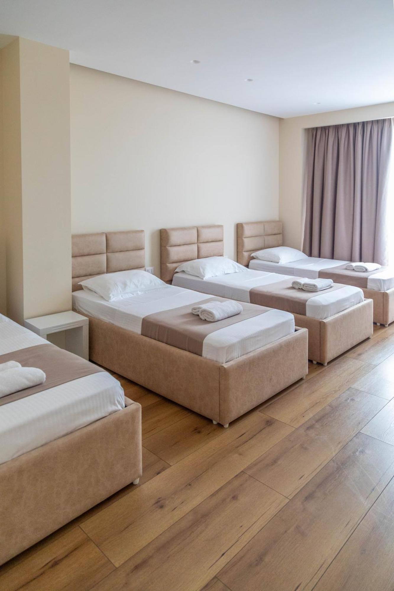 Kuraten Te Aldo Hotel מראה חיצוני תמונה